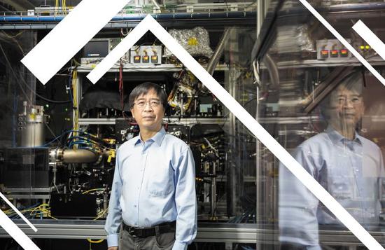 ▲潘建伟获得了2017年Nature评选的十大科学人物(图片来源:Nature)