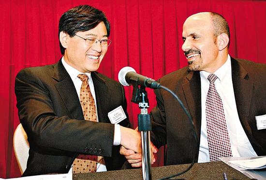 ▵&nbsp;杨元庆和CEO阿梅里奥