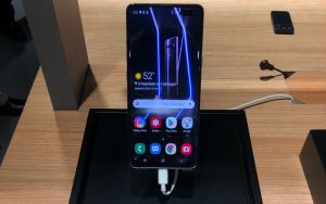 沸腾的5G：华为三星们嗨了，用户却还没来